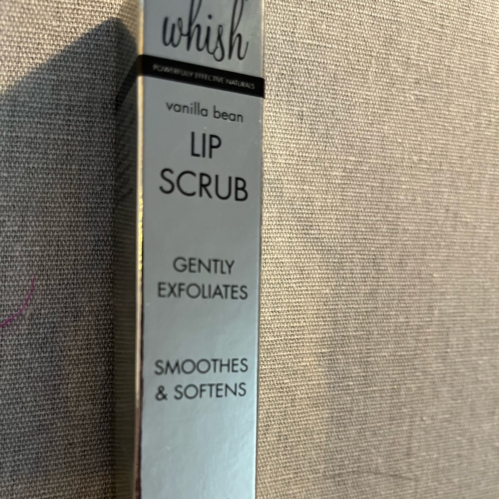 Whish vanilla bean lip scrub BNIB